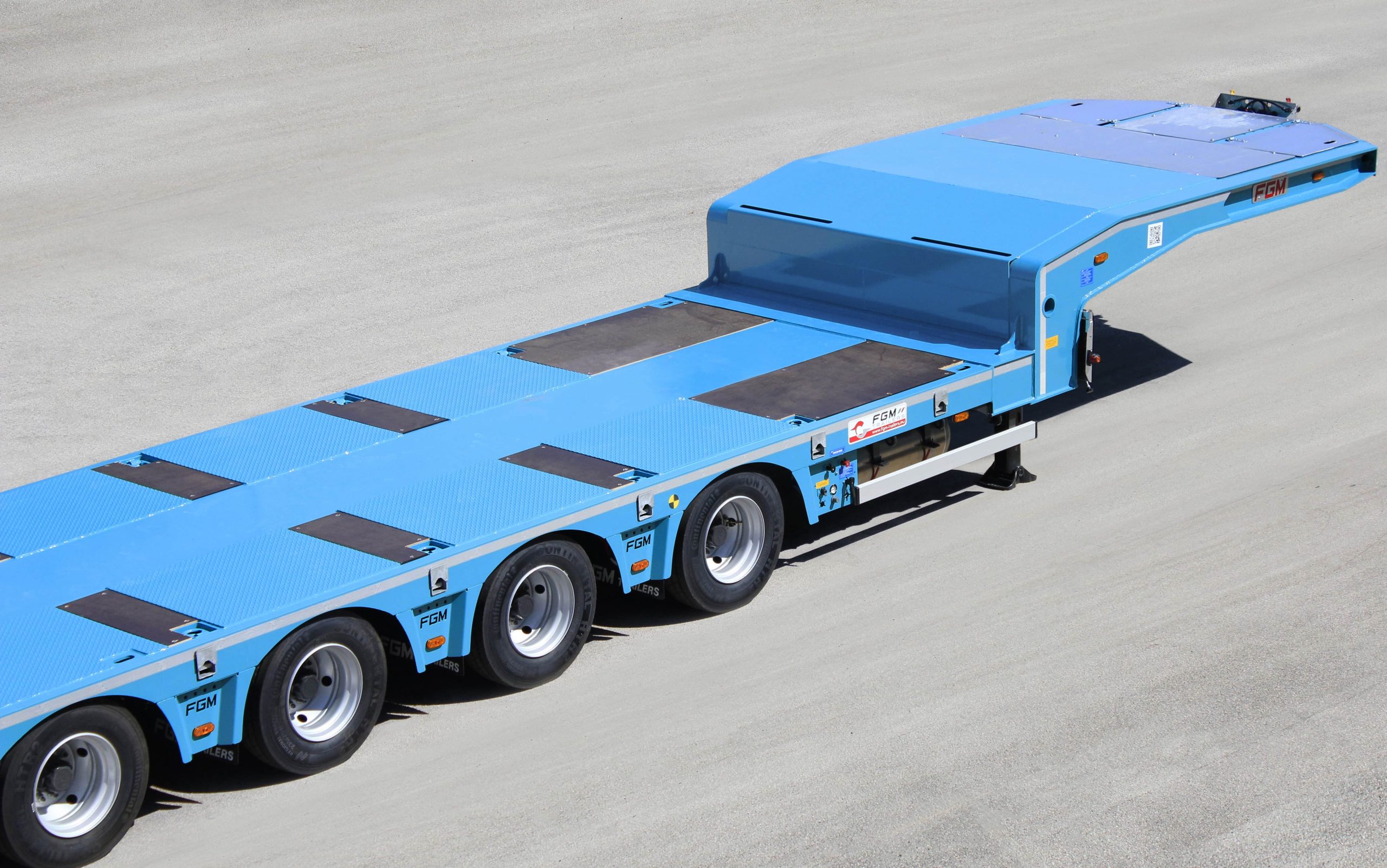 Heavy_duty_trailer_FGM_56-min