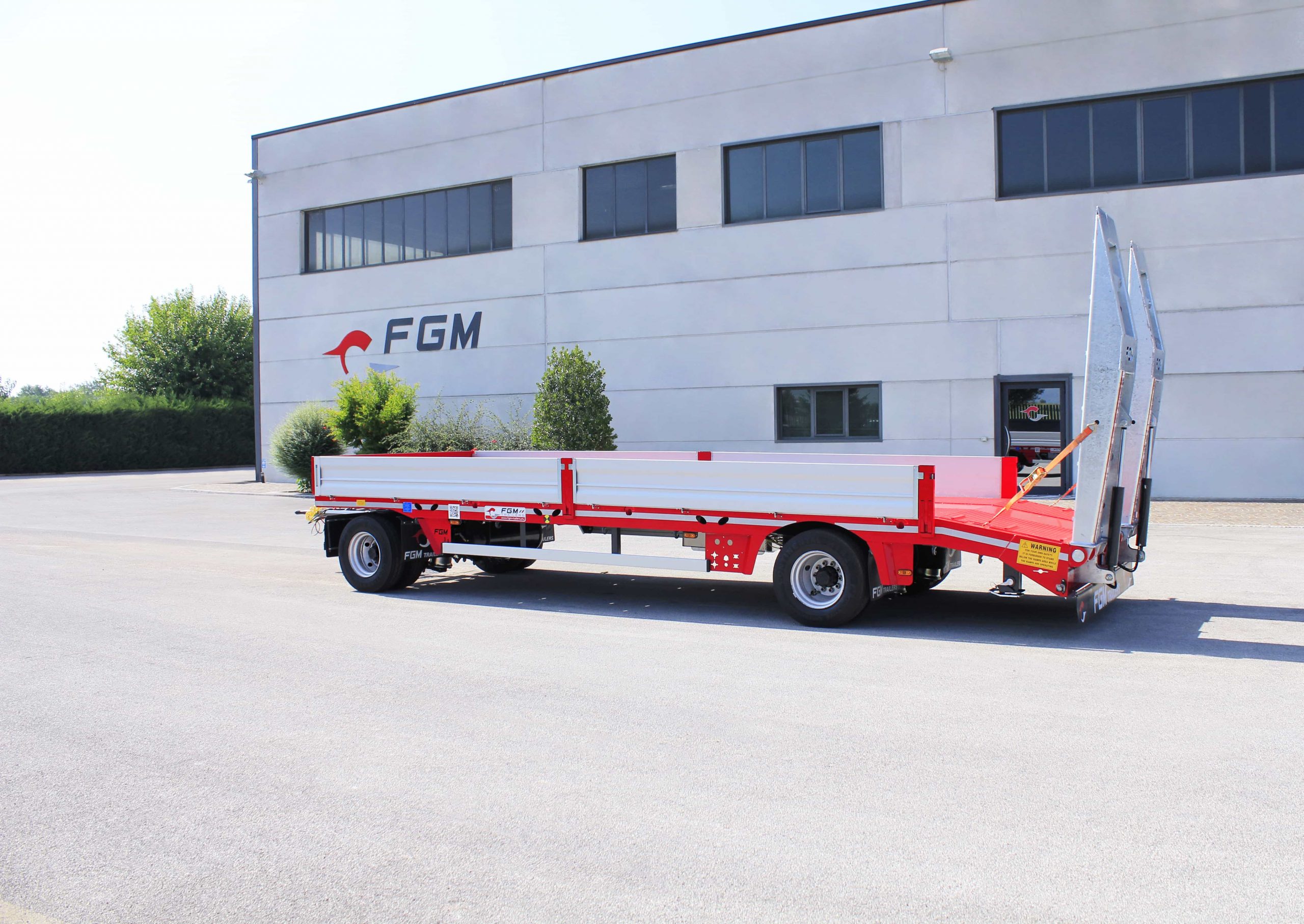 fgm_20_lateral_trailer-min